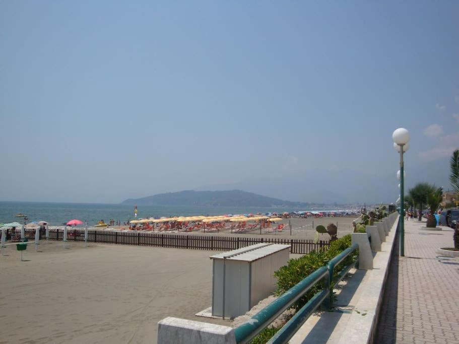 Apartmán Girasole A Due Passi Dal Mare Minturno Exteriér fotografie