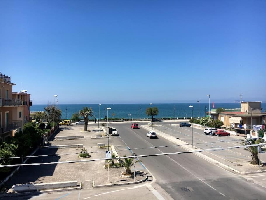 Apartmán Girasole A Due Passi Dal Mare Minturno Exteriér fotografie